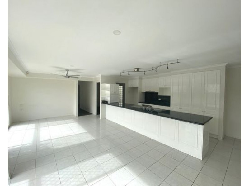 175 Ron Penhaligon Way, Robina QLD 4226