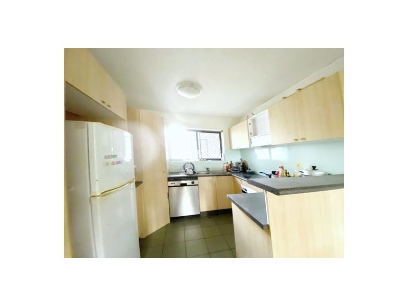 64 7 landsborough tce, Toowong QLD 4066