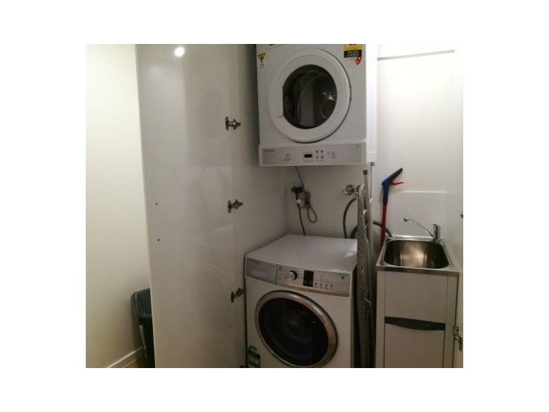 902/139 Scarborough Street, Southport QLD 4215