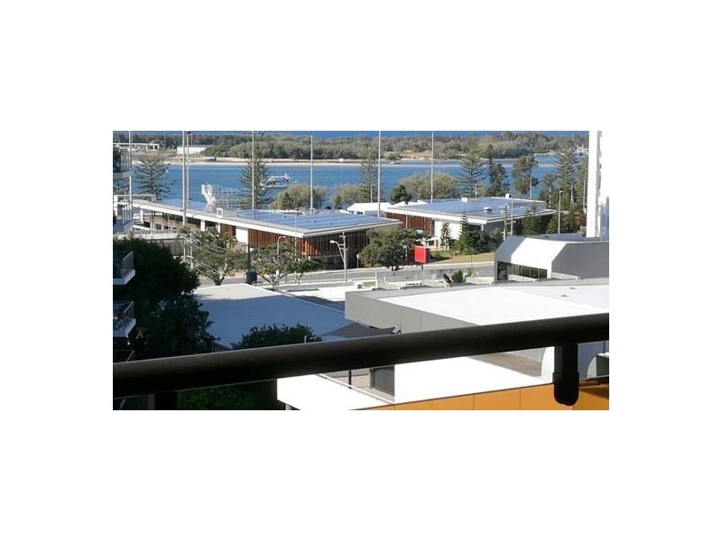 902/139 Scarborough Street, Southport QLD 4215