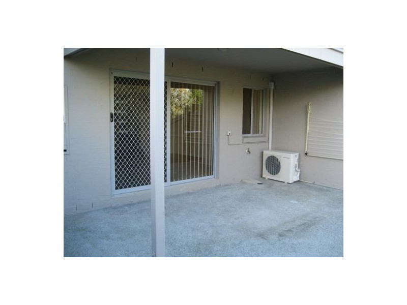 AR/2 Toohey St, Pacific Pines QLD 4211