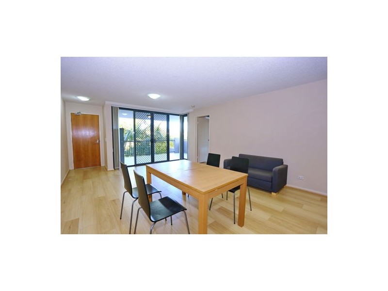 52 7 Landsborough tce, Toowong QLD 4066