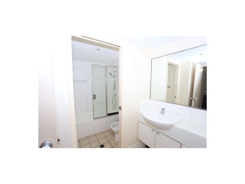 52 7 Landsborough tce, Toowong QLD 4066