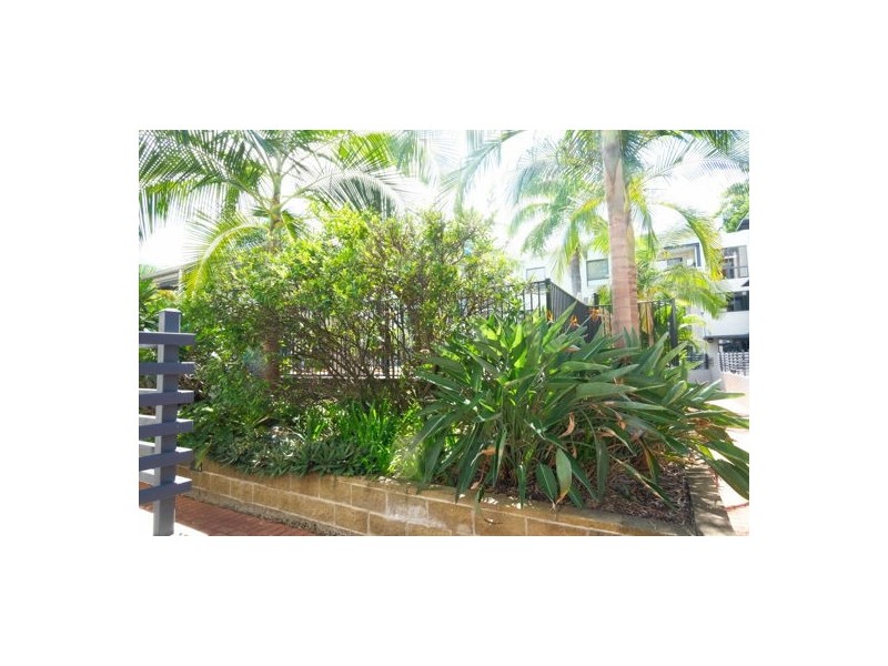 28 7 landsborough tce, Toowong QLD 4066