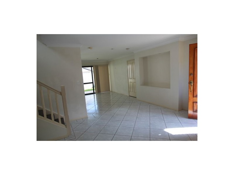 7/12 Greendale Way, Carindale QLD 4152