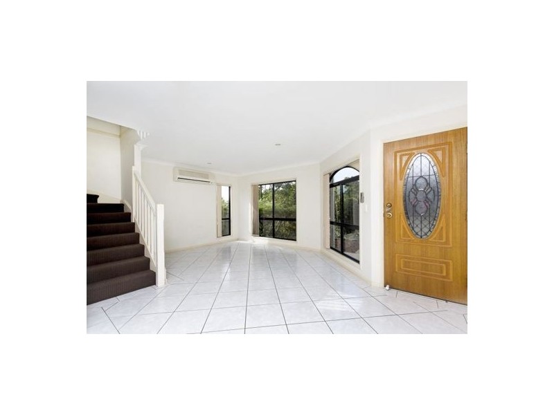 7/12 Greendale Way, Carindale QLD 4152