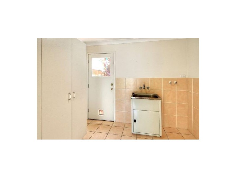 4 Eastcourt Lane, Sunnybank Hills QLD 4109