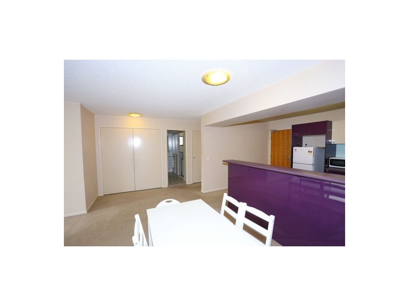 34 7 Landsborough tce, Toowong QLD 4066