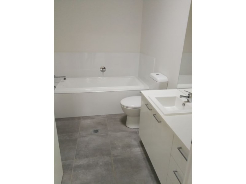 18/20 Salisbury St, Redland Bay QLD 4165