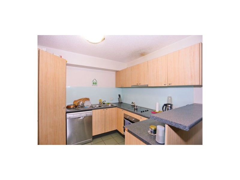 16 7 landsborough tce, Toowong QLD 4066