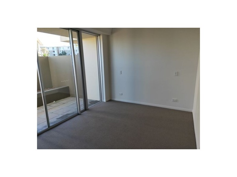 4205 12 Executive Dr, Burleigh Waters QLD 4220