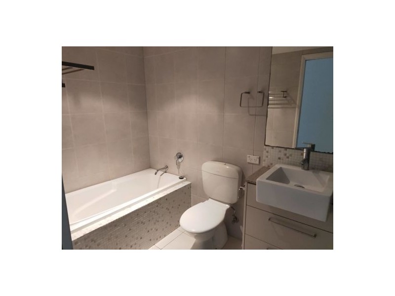 4205 12 Executive Dr, Burleigh Waters QLD 4220