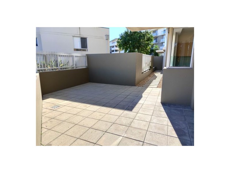 4205 12 Executive Dr, Burleigh Waters QLD 4220