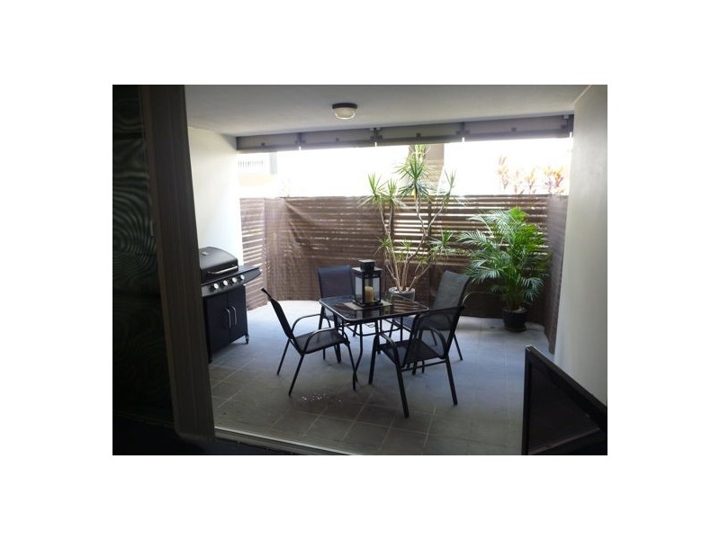 106/28 Masters Street, Newstead QLD 4006