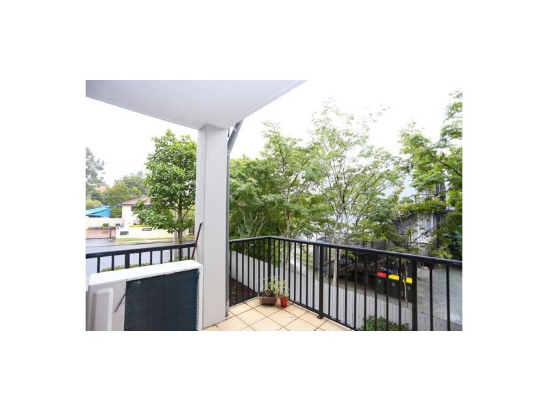 4 60 sherwood rd, Toowong QLD 4066