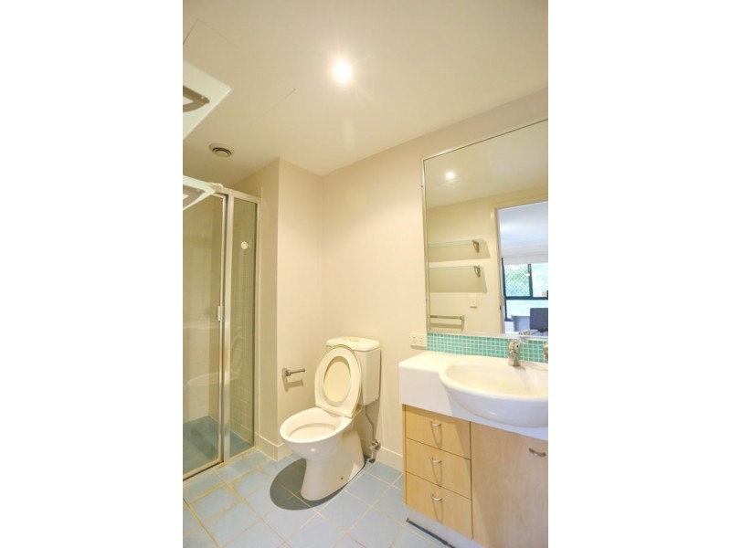 4 60 sherwood rd, Toowong QLD 4066