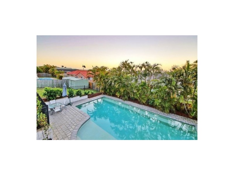 84 Poinciana Crescent, Stretton QLD 4116