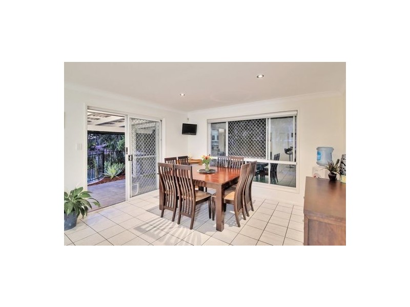 84 Poinciana Crescent, Stretton QLD 4116