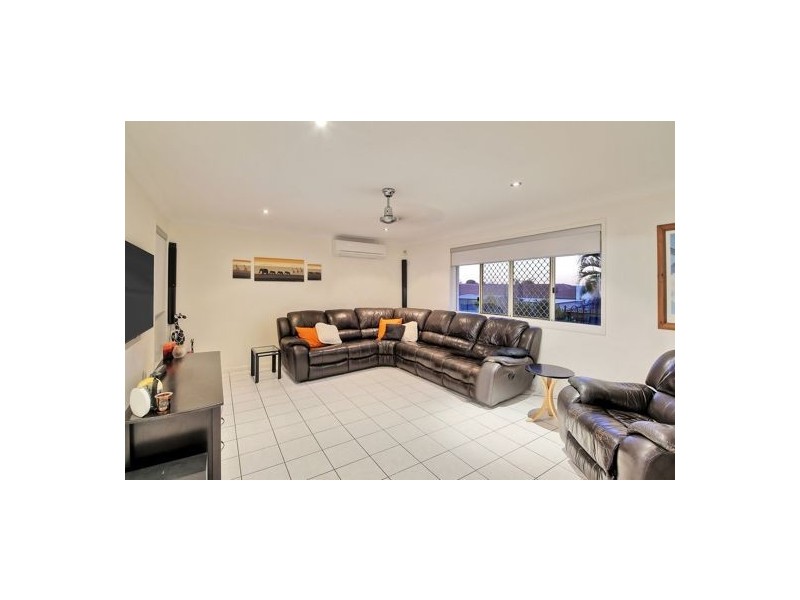 84 Poinciana Crescent, Stretton QLD 4116