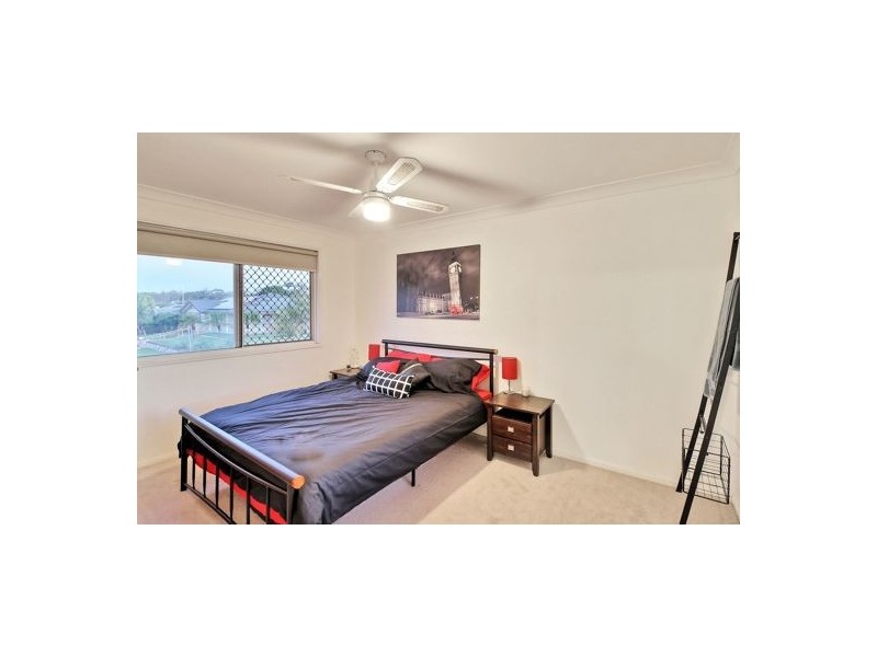 84 Poinciana Crescent, Stretton QLD 4116