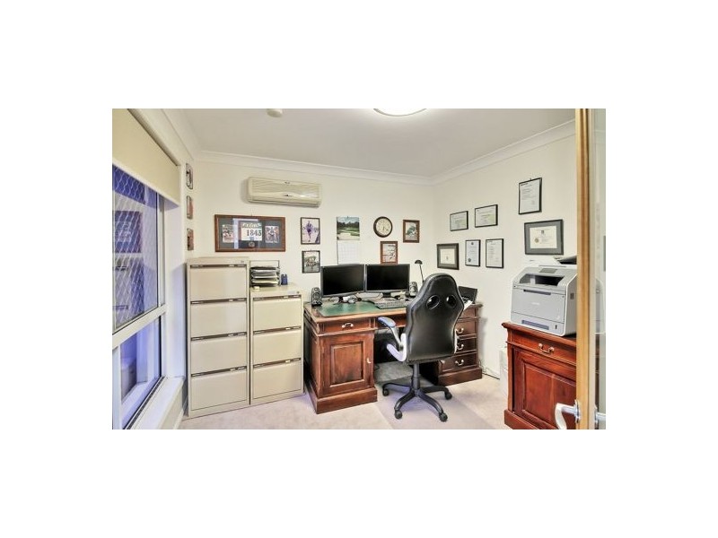 84 Poinciana Crescent, Stretton QLD 4116