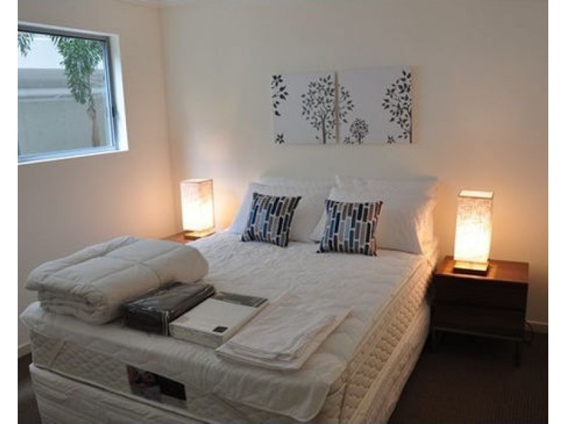 219/23 Robinson Place, Kelvin Grove QLD 4059