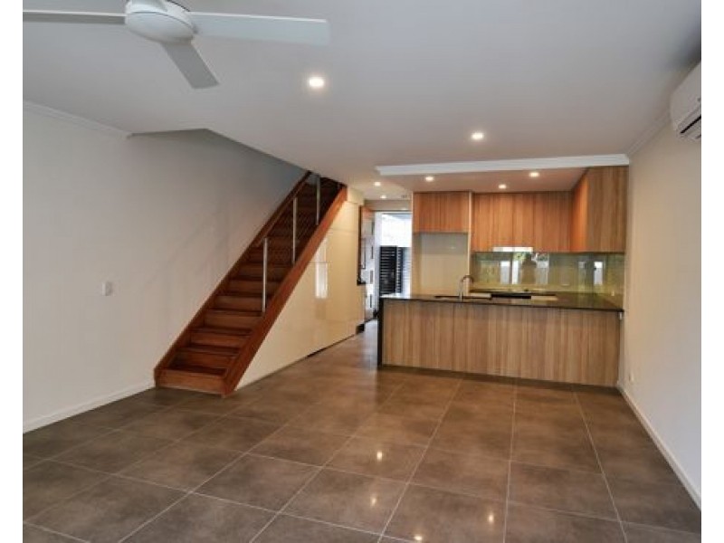 44 Florabella Drive, Robina QLD 4226