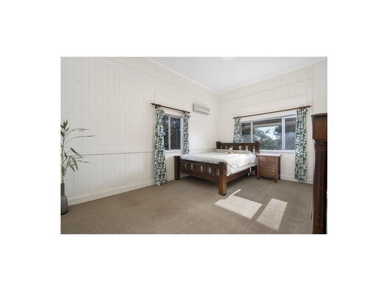 258 Ekibin Road East, Tarragindi QLD 4121