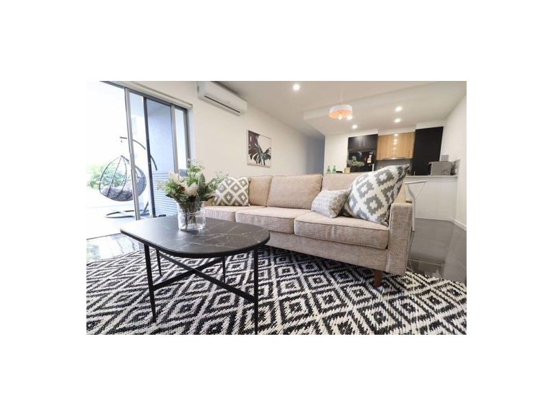 1 35-37 Tarcoola Cres, Surfers Paradise QLD 4217