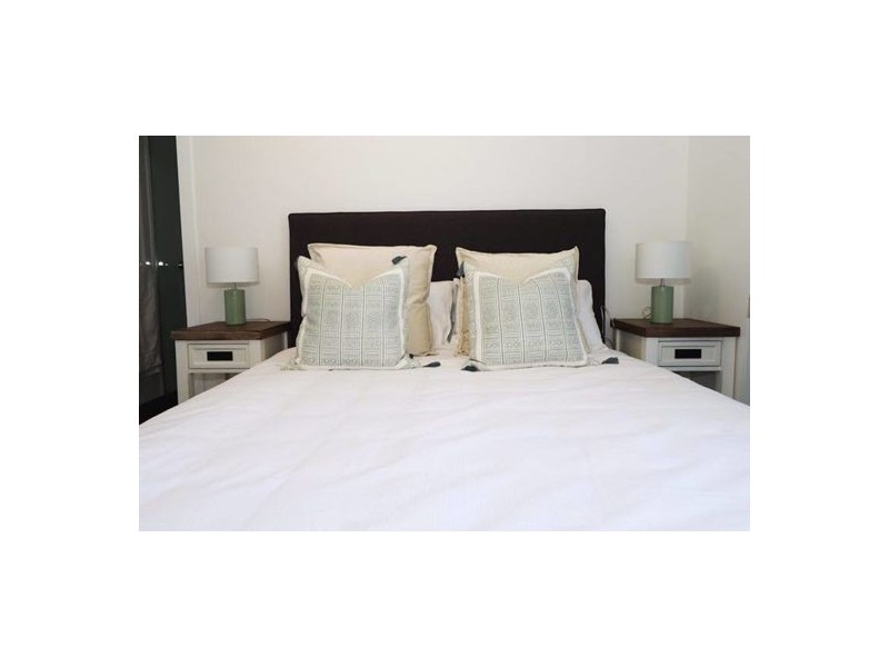 1 35-37 Tarcoola Cres, Surfers Paradise QLD 4217