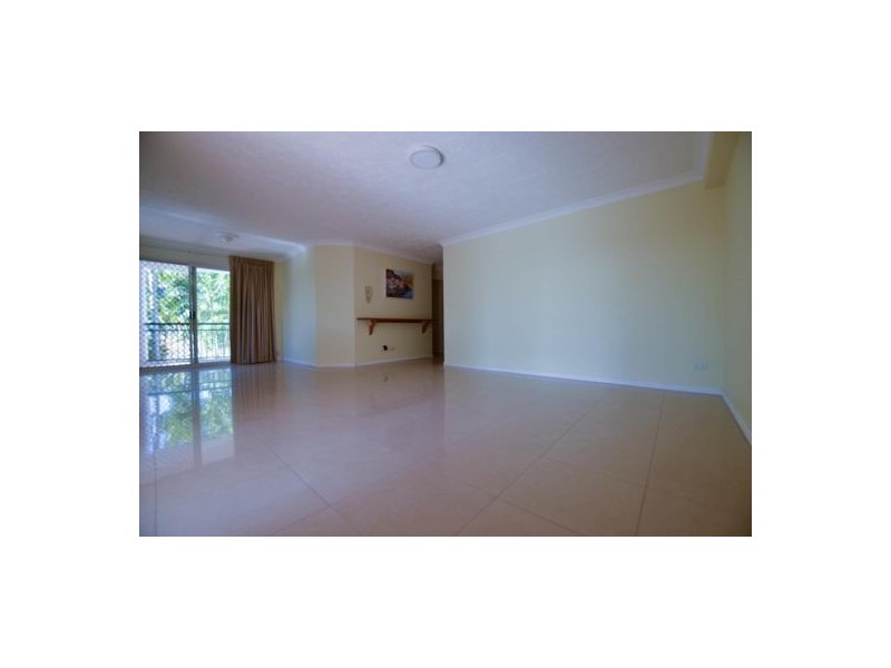 3 120 indooroopilly road, Taringa QLD 4068