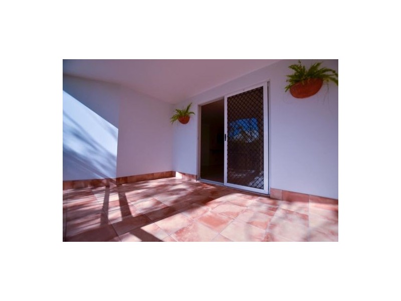 3 120 indooroopilly road, Taringa QLD 4068