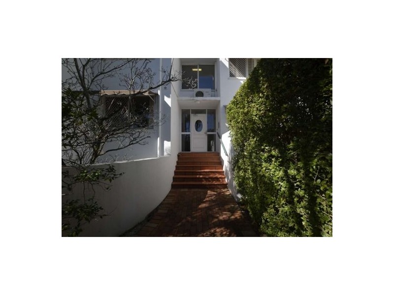 3 120 indooroopilly road, Taringa QLD 4068