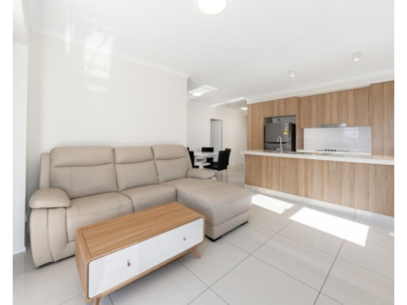 205/8 Norman Street, Southport QLD 4215