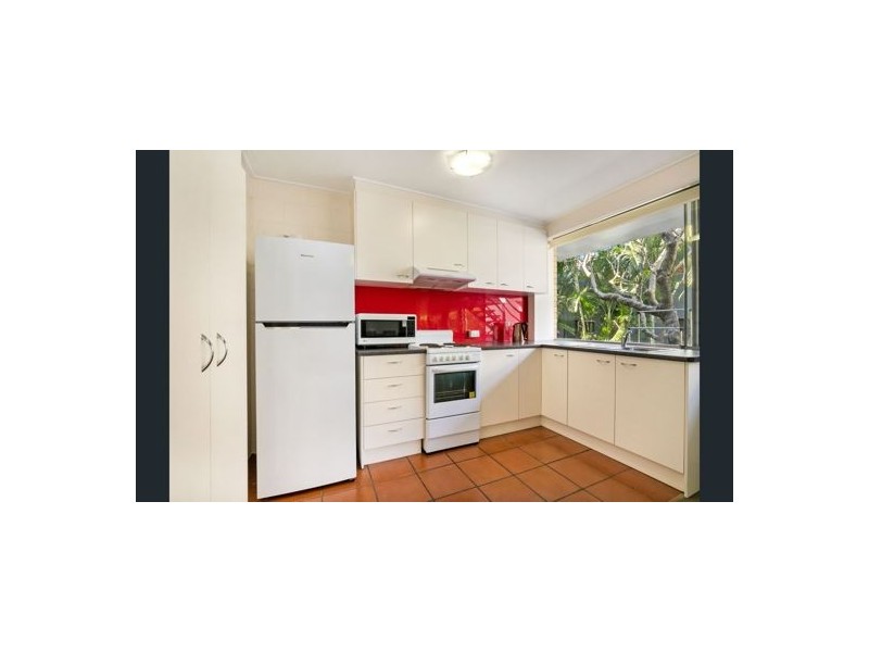 240 Carmody Rd, St Lucia QLD 4067