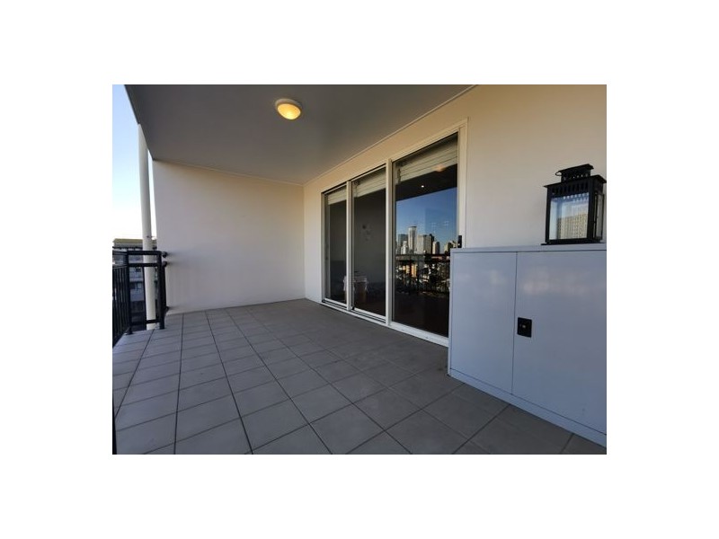 27 / 451 Gregory Terrace, Spring Hill QLD 4000