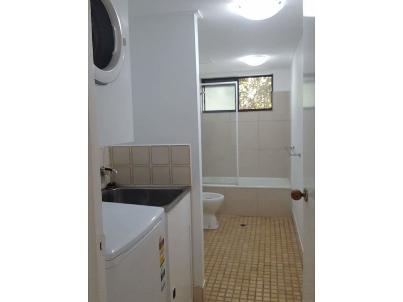 8 38 Durham st, St Lucia QLD 4067