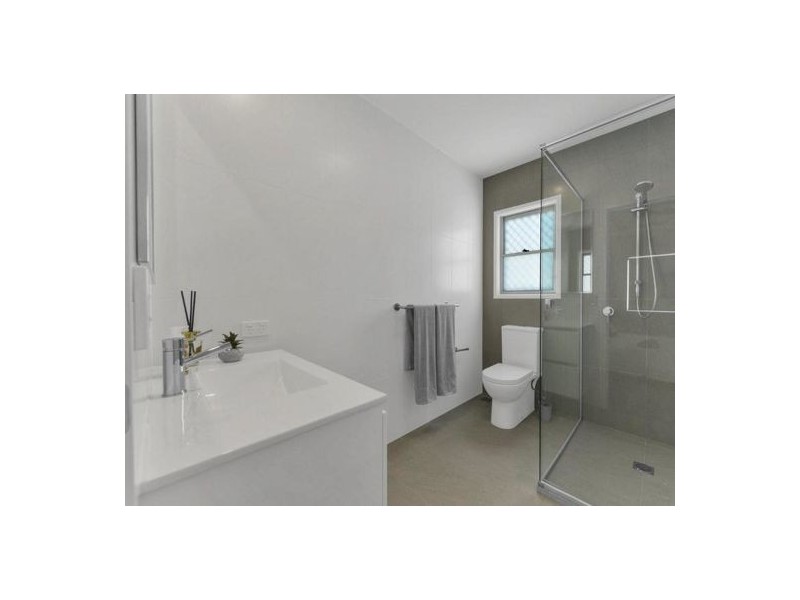 421 Trouts Road, Chermside West QLD 4032