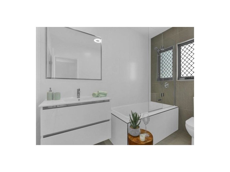 421 Trouts Road, Chermside West QLD 4032