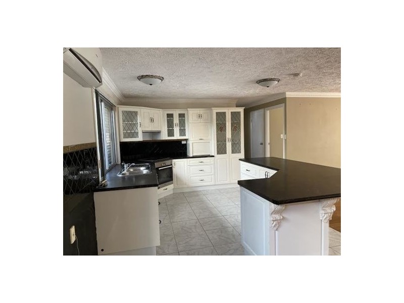 49 Blue Gum Dr, Marsden QLD 4132