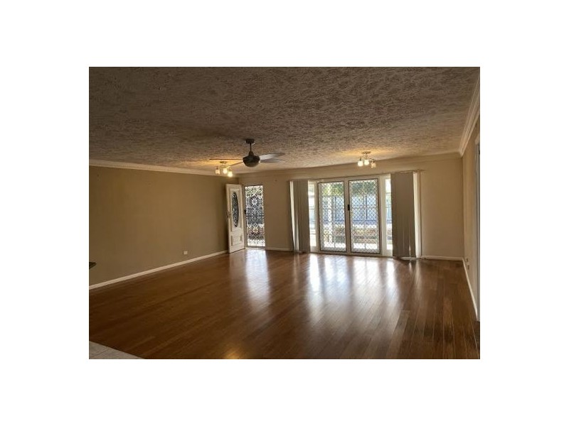 49 Blue Gum Dr, Marsden QLD 4132