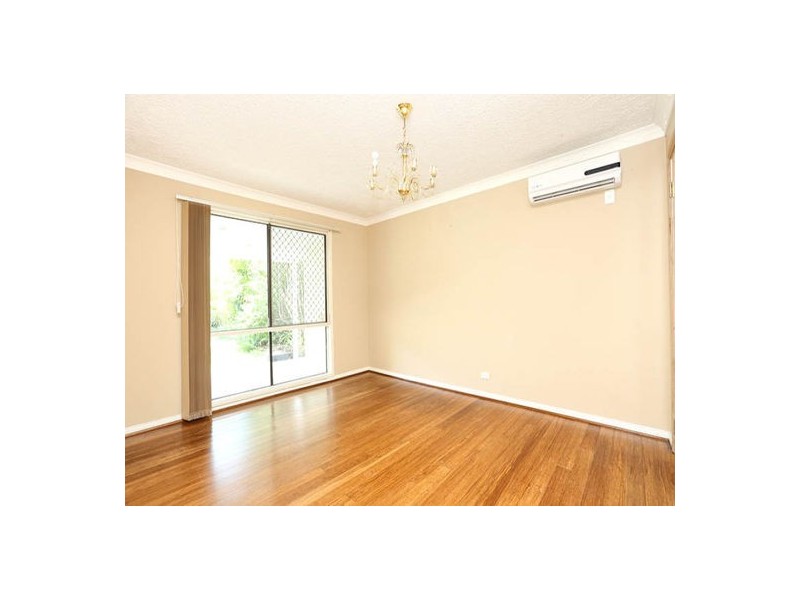 49 Blue Gum Dr, Marsden QLD 4132