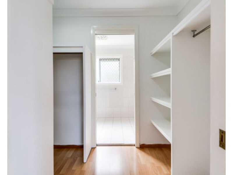 40 Lingle Street, Robertson QLD 4109