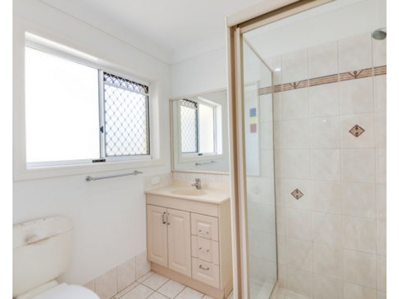 40 Lingle Street, Robertson QLD 4109