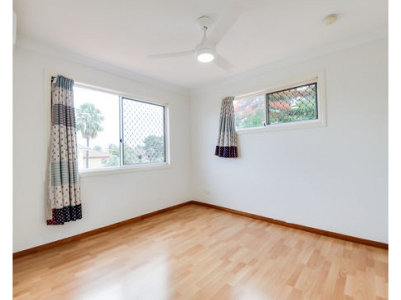 40 Lingle Street, Robertson QLD 4109