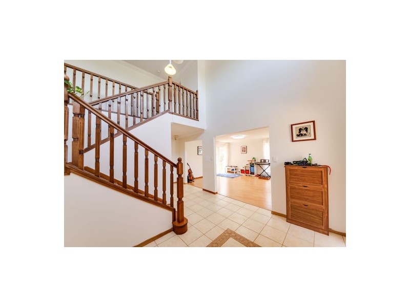 40 Lingle ST, Robertson QLD 4109