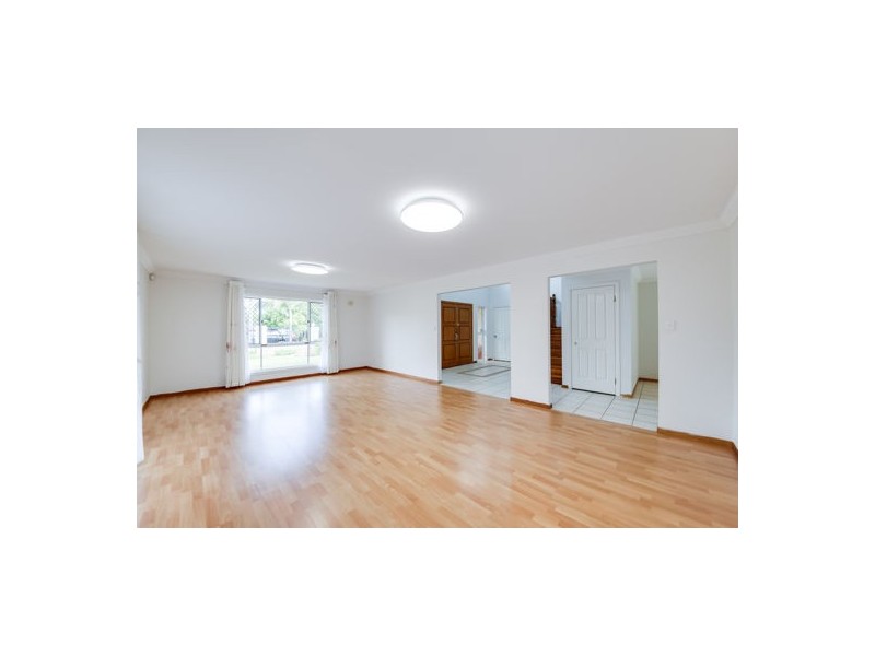 40 Lingle ST, Robertson QLD 4109