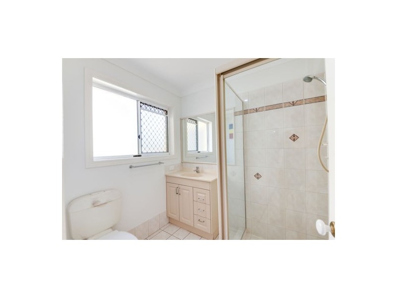 40 Lingle ST, Robertson QLD 4109