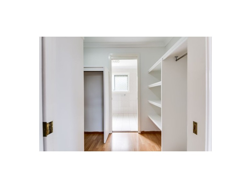 40 Lingle ST, Robertson QLD 4109