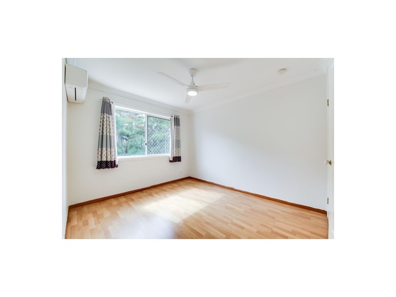 40 Lingle ST, Robertson QLD 4109